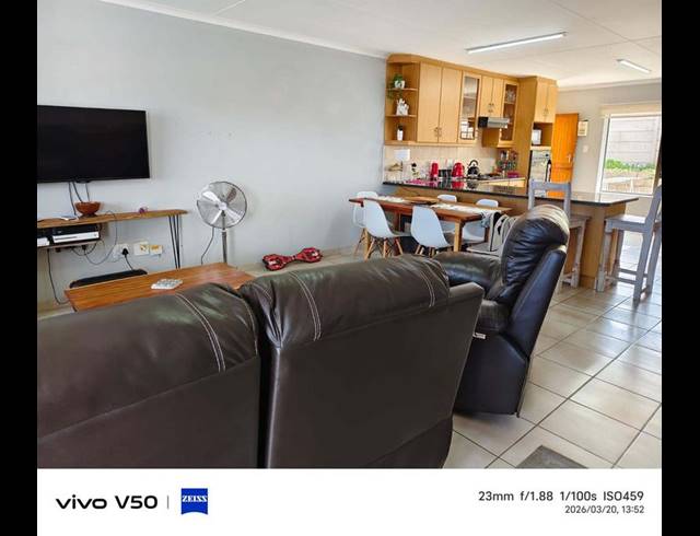 3 BEDROOM HOUSE FOR SALE IN ISLAND VIEW